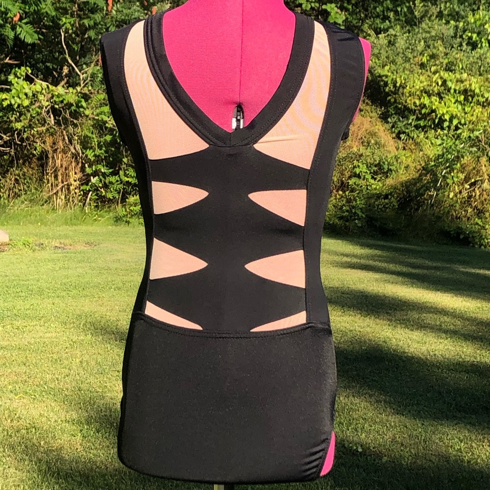 Balera Girls Black Leotard w/ Mesh Inserts - Size IC - Picture 4 of 5